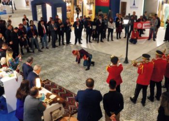 Torbalı stantlarına yoğun ilgi
