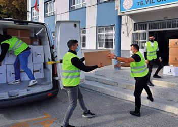 600 okulda 25 bin öğrenciye bot ve mont
