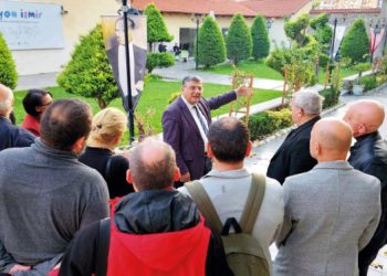 CHP’li Sındır, uluslararası tarım gazetecileri federasyonu üyeleriyle buluştu
