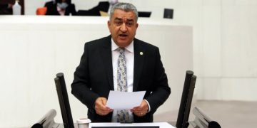 Serter: “Deli saçması sözler söyleyeni bağlar”
