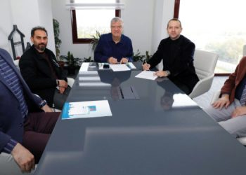 NARLIDERE VE GÖZTEPE GÜÇLERİNİ GENÇLER İÇİN BİRLEŞTİRDİ
