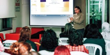 Bayraklı’da öğrencilere sağlıklı yaşam semineri