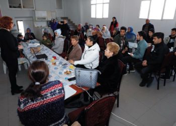 NARLIDERELİ KADINLAR KANSERE KARŞI BİLGİLENDİ