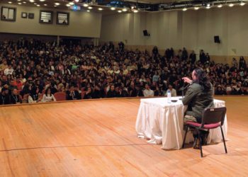 Ege Mizah Fest birbirinden ünlü isimleri ağırladı