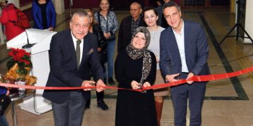 Bornova Belediyesi kursiyerinden ilk sergi