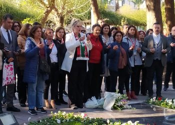 CHP Karşıyaka Kadın Kolları Başkanı Alev İldeniz, milletvekili aday adayı olmak için görevinden istifa ettiğini açıkladı.