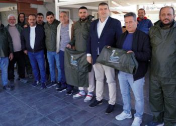 Başkan Yetişkin, Sığacıklı balıkçılarla bir araya geldi.