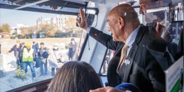 Güle güle 2022, hoş geldin Çiğli Tramvayı