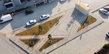 Menderes Belediyesi’nden ilçeye bin 600 metrekare yeni yeşil alan.
