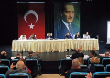 Başkan Batur’dan belediye meclisine uyum teşekkürü