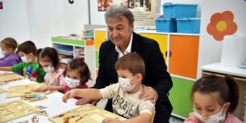 Bornova’da 8 Çocuk Oyun Aktivite Merkezi