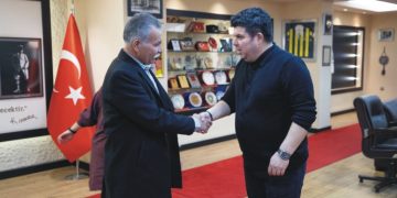 Mağdur emekçiye Erhan Kılıç’tan destek “Sürecin takipçisiyiz”