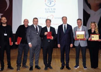 Genç Girişim ve Yönetişim Derneği’nin İzmir Şubesi açıldı