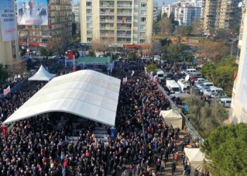 Sandal, “Biz birlikte güçlüyüz”