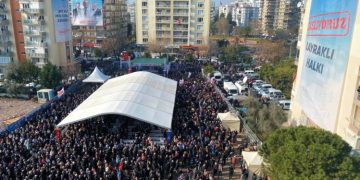 Sandal, “Biz birlikte güçlüyüz”