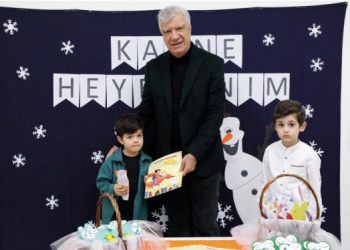 NAR ÇİÇEKLERİ’NDE KARNE SEVİNCİ YAŞANDI