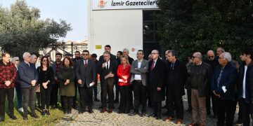 İzmir Emek ve Demokrasi Güçleri; Uğur Mumcu onurumuzdur…