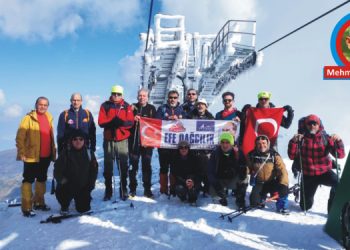 EFE DAĞCILIK BOZDAĞ KARLI ZİRVEDE