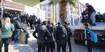 BAŞKAN CERİTOĞLU SENGEL DEPREM BÖLGESİNDE.
