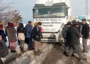 Bayraklı Belediyesinin yardım tırları umut oluyor.