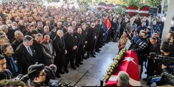 Duayen Sanayici Selçuk Yaşar  son yolculuğuna uğurlandı.
