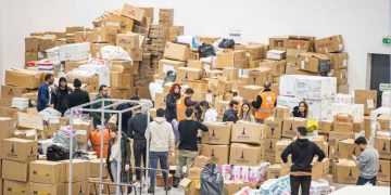 Afet bölgesine yardımlar 65 milyon lirayı aştı.