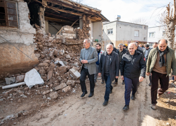 İzmir Büyükşehir Belediyesi Acil Çözüm Ekipleri Osmaniye’de.