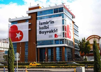 Başkan Sandal “Depremzede kaderine terk ediliyor”