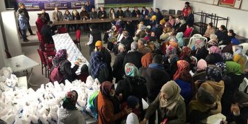 OKULLAR AÇILDI, NARLIDERE’DE BESLENME DESTEĞİ BAŞLADI.