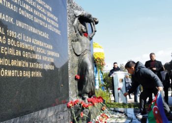Karabağlar onları unutmadı