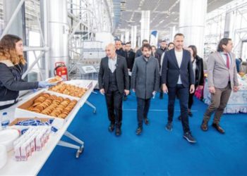 “İzmirlileri bu dayanışmanın parçası olmaya davet ediyorum”.