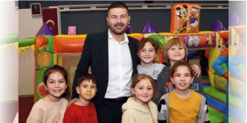 TATİL ŞENLİĞİ FOÇALI ÇOCUKLARI MUTLU ETTİ