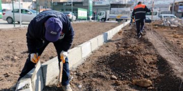 Bayraklı’nın 17’nci parkı Yamanlar Mahallesi’ne