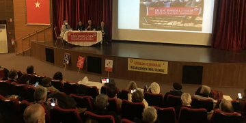 DİSK EMEKLİ-SEN’in paneline büyük ilgi.