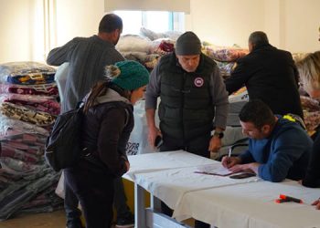 Çeşme’den deprem bölgesine yardım seferberliği