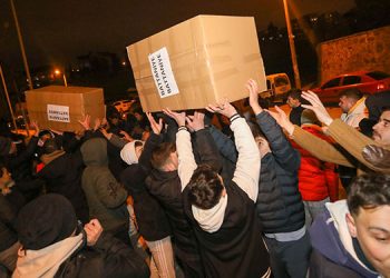 Buca’da dayanışma çığ gibi büyüyor.
