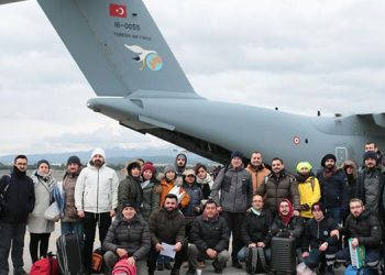 Ege Üniversitesi, depremlerin yaralarını sarmak için tüm imkânlarını seferber ediyor.