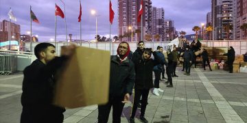KARŞIYAKA’DAN DAYANIŞMA ÖRNEĞİ.