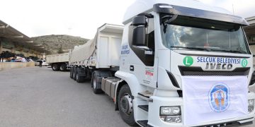 EFES SELÇUK HALKI DEPREM BÖLGESİ İÇİN SEFERBER OLDU.