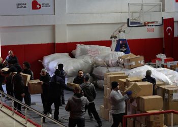 Bayraklı’da destek büyüyor!.