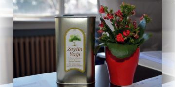 EÜ Çeşme Gastronomi Akademisi hem eğitiyor hem üretiyor