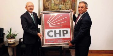 Beydağ Belediye Belediye Başkanı Feridun Yılmazlar, Kılıçdaroğlu’nu Ziyaret Etti