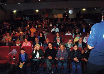 İzmir’de mahalle afet gönüllüleri eğitimleri başladı.
