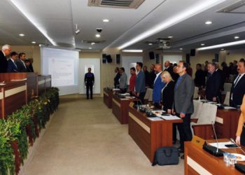 Karabağlar Belediye Meclisi’nden saygı duruşu