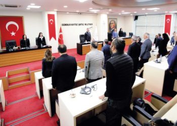 Başkan Sandal “Bayraklı’yı afet bölgesi ilan edelim” dedi, Muhalefet reddetti!