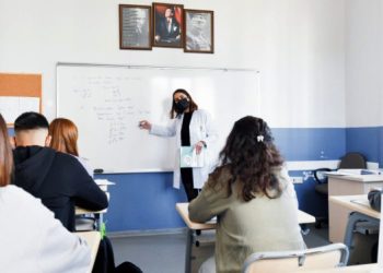 Depremzede öğrenciler Bayraklı’da eğitime devam edecek