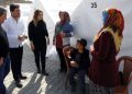 Batur’dan Konak’ın çadır kentine ziyaret
