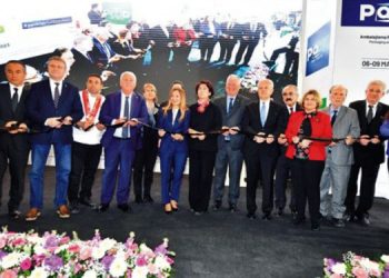 İzmir üç fuara ev sahipliği yapıyor.