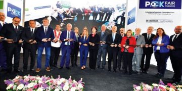 İzmir üç fuara ev sahipliği yapıyor.