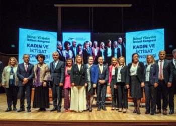 “Kadınlar gücünü dayanışmadan alıyor”